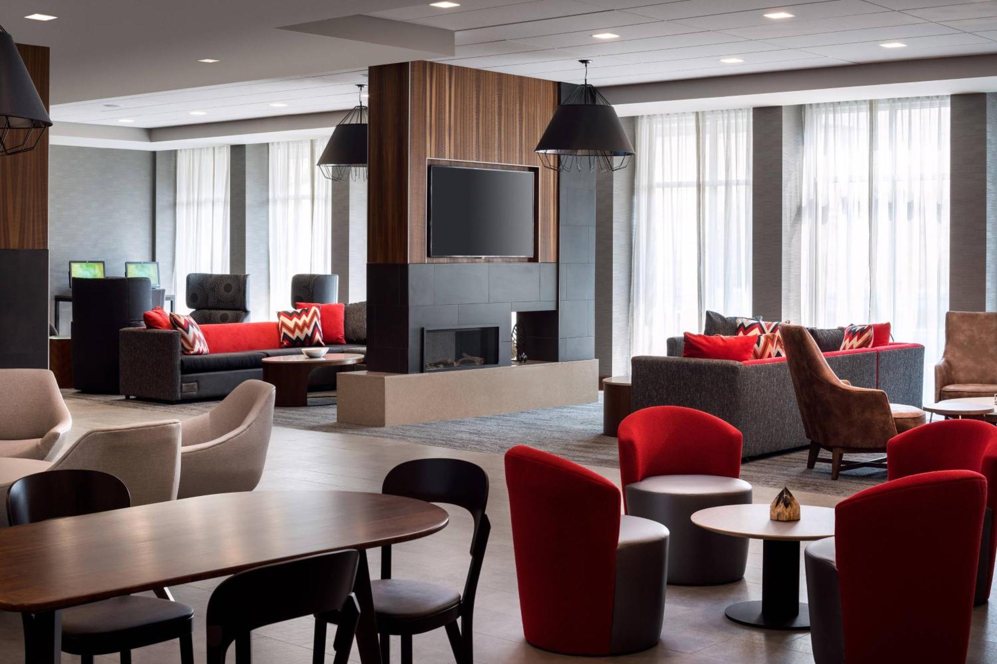 Courtyard By Marriott Pullman Hotel Eksteriør billede