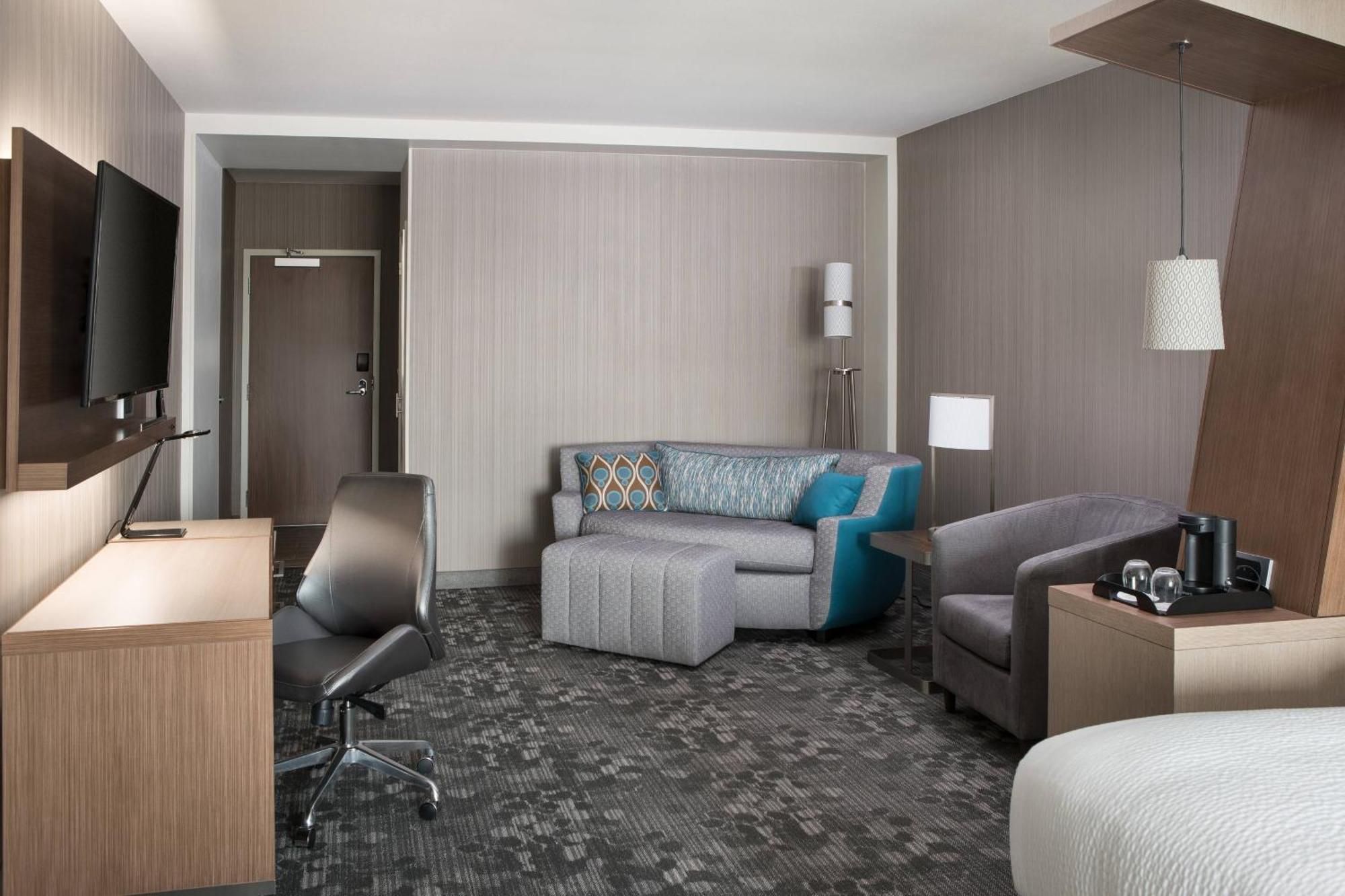 Courtyard By Marriott Pullman Hotel Eksteriør billede