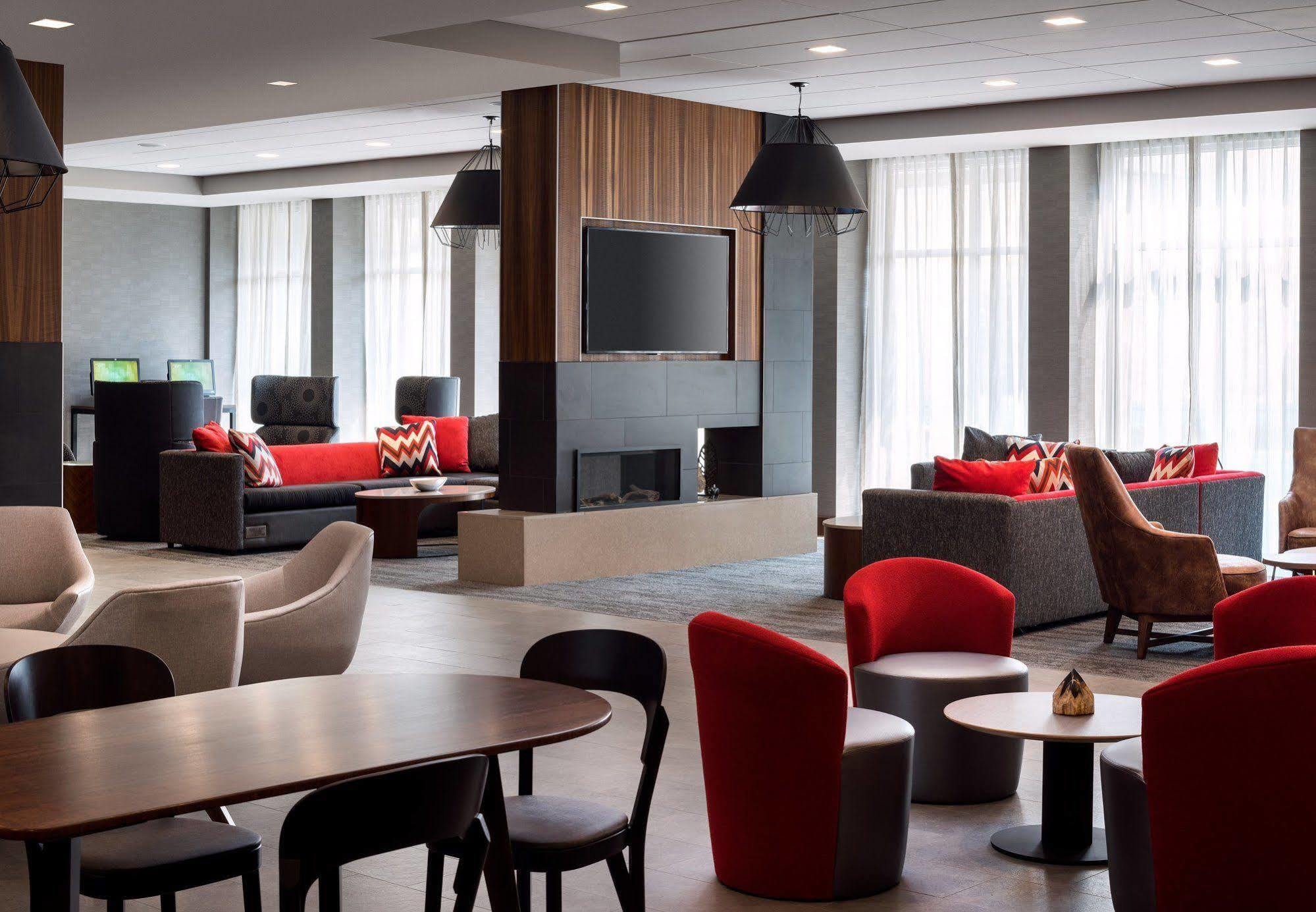 Courtyard By Marriott Pullman Hotel Eksteriør billede